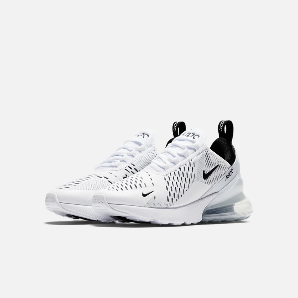 Nike Women's Air Max 270 (Size 8.5)